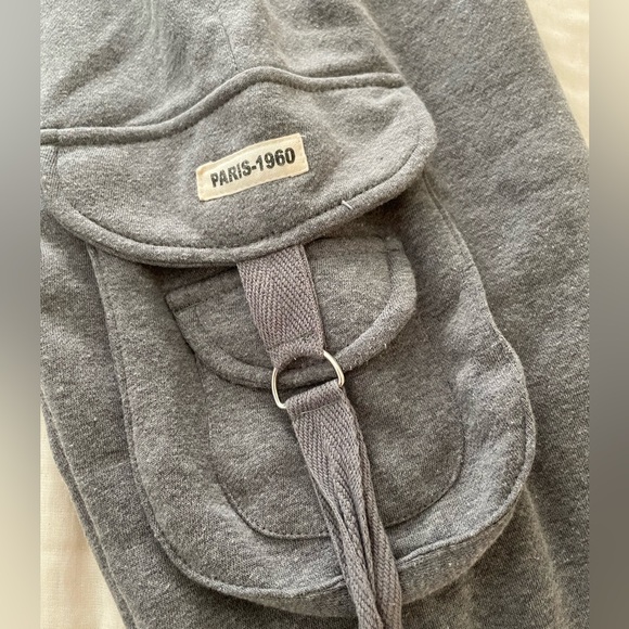 GUC relaxx grey cargo sweats. Size medium - Picture 4 of 6